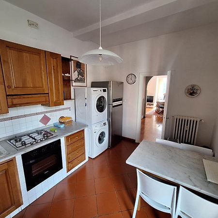 Arno River View Apartment Terraces, Free Parking Флоренция Екстериор снимка